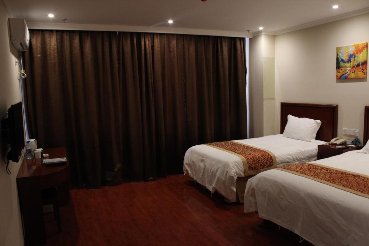 Greentree Inn Shanghai Pudong Airport Wild Animal Park Express Hotel Nanhui Eksteriør billede